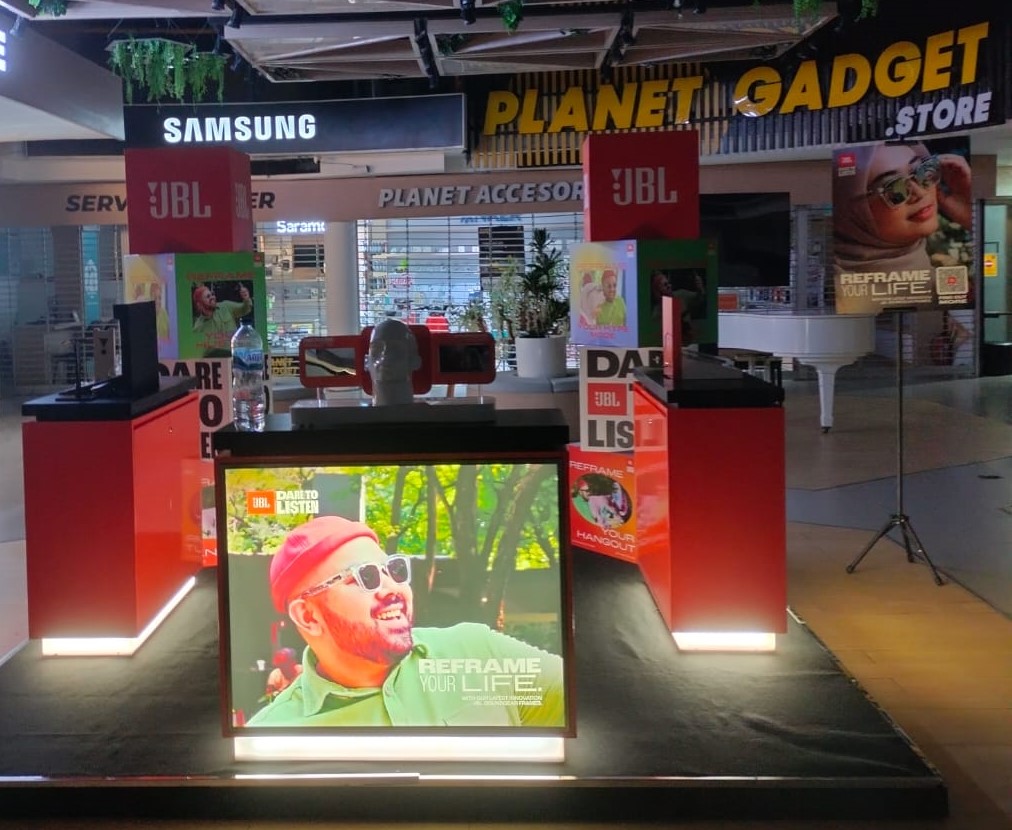 JBL Soundgear Frames Roadshow di Planet Gadget Store